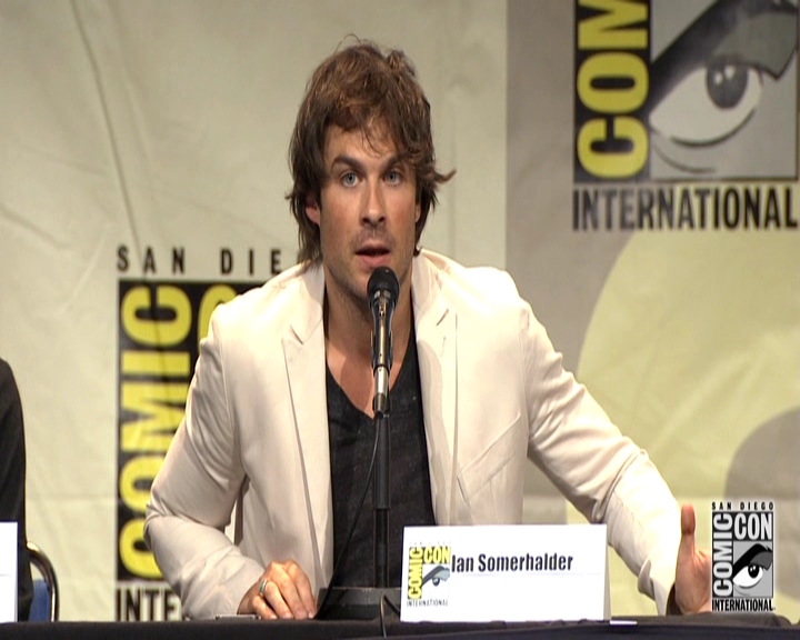 VampireDiariesWorld-dot-nl_S7-dvdextra-2015ComicConPanel0718.jpg