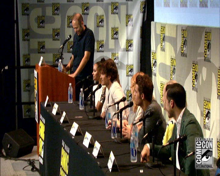 VampireDiariesWorld-dot-nl_S7-dvdextra-2015ComicConPanel0758.jpg