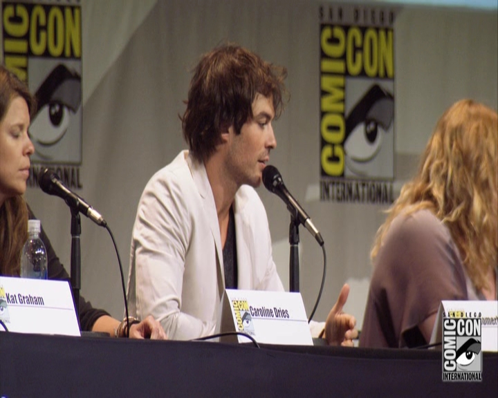 VampireDiariesWorld-dot-nl_S7-dvdextra-2015ComicConPanel1383.jpg VampireDiariesWorld-dot-nl_S7-dvdextra-2015ComicConPanel1383.jpg