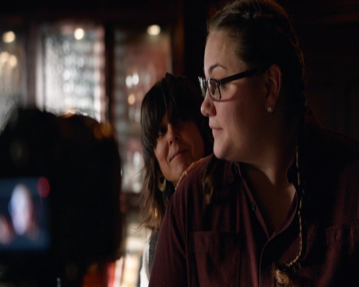 VampireDiariesWorld-dot-nl_S7-dvdextra-ComeVisitGeorgiaPSA0154.jpg