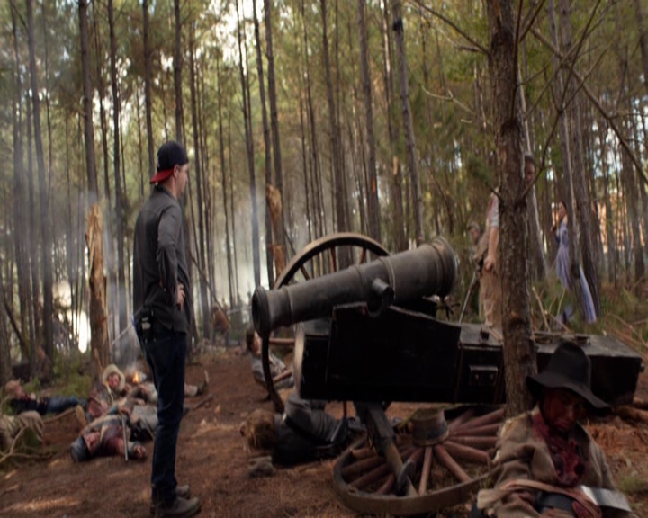 VampireDiariesWorld-dot-nl_S7-dvdextra-ComeVisitGeorgiaPSA0253.jpg