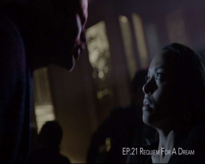 VampireDiariesWorld-dot-nl_S7-dvdextra-DirectingVampires0190.jpg