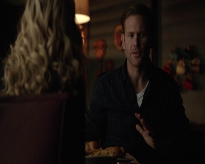 VampireDiariesWorld-dot-nl_S7-dvdextra-GAGReel0004.jpg