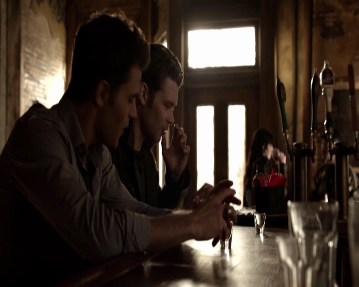 VampireDiariesWorld-dot-nl_S7-dvdextra-GAGReel0083.jpg
