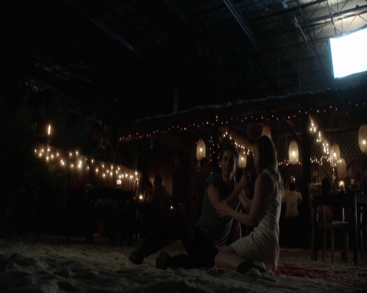 VampireDiariesWorld-dot-nl_S7-dvdextra-GAGReel0090.jpg VampireDiariesWorld-dot-nl_S7-dvdextra-GAGReel0090.jpg