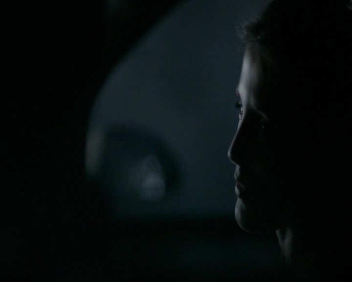 VampireDiaries-dot-nl_VampireDiaries-8x01HelloBrother0029.jpg