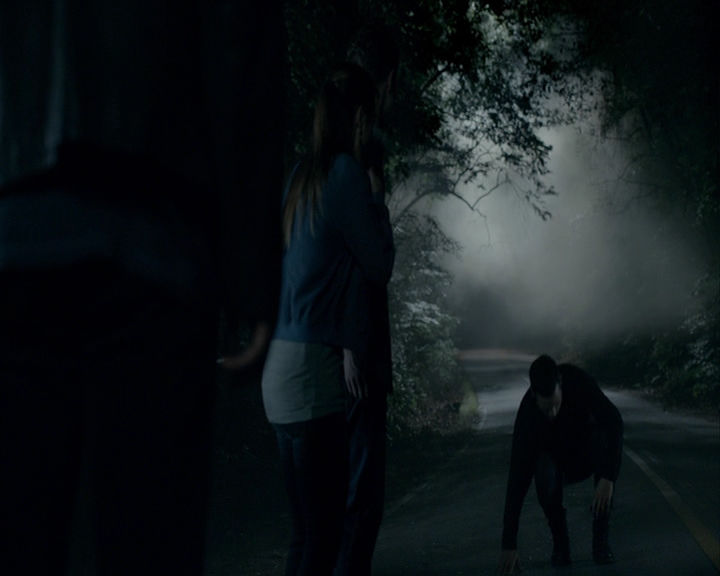 VampireDiaries-dot-nl_VampireDiaries-8x01HelloBrother0090.jpg