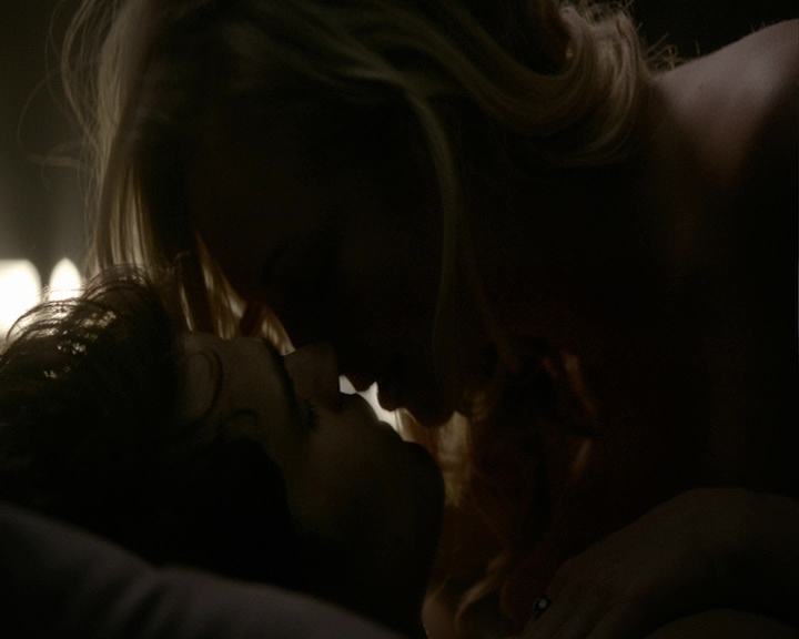 VampireDiaries-dot-nl_VampireDiaries-8x01HelloBrother0306.jpg