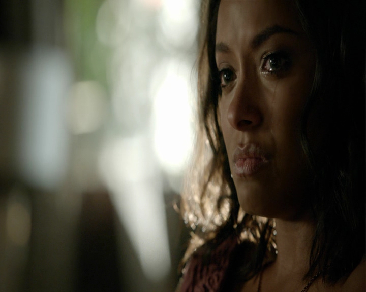 VampireDiaries-dot-nl_VampireDiaries-8x01HelloBrother0383.jpg