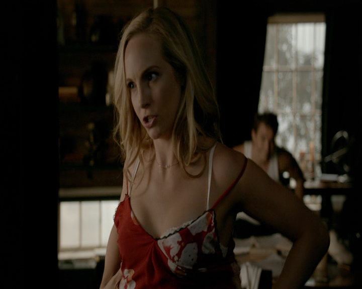 VampireDiaries-dot-nl_VampireDiaries-8x01HelloBrother0422.jpg