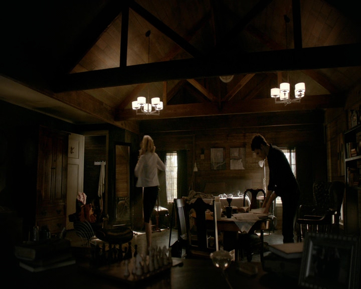 VampireDiaries-dot-nl_VampireDiaries-8x01HelloBrother0458.jpg
