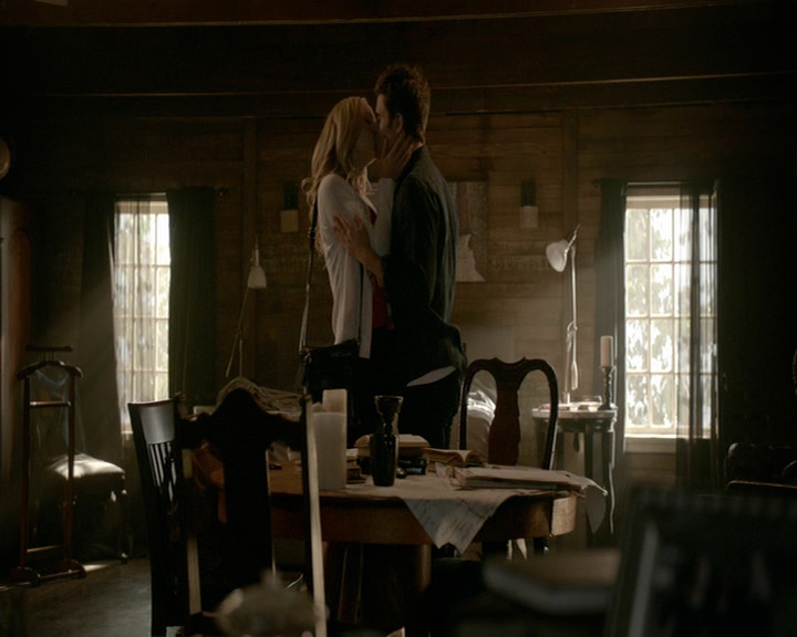 VampireDiaries-dot-nl_VampireDiaries-8x01HelloBrother0474.jpg