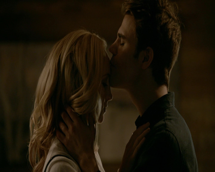 VampireDiaries-dot-nl_VampireDiaries-8x01HelloBrother0481.jpg
