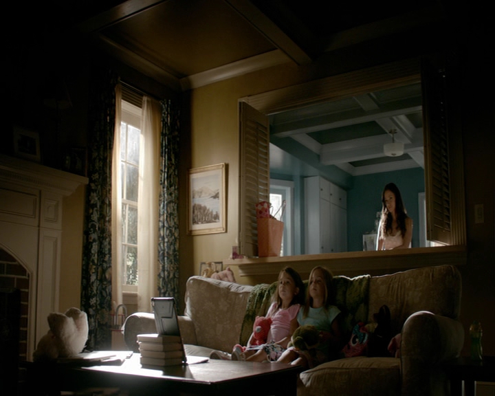 VampireDiaries-dot-nl_VampireDiaries-8x01HelloBrother0507.jpg
