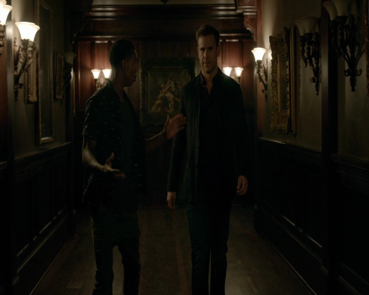 VampireDiaries-dot-nl_VampireDiaries-8x01HelloBrother0546.jpg