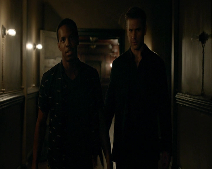 VampireDiaries-dot-nl_VampireDiaries-8x01HelloBrother0554.jpg