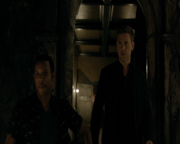 VampireDiaries-dot-nl_VampireDiaries-8x01HelloBrother0560.jpg