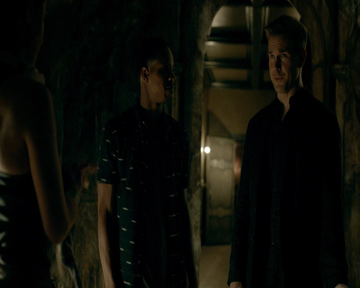 VampireDiaries-dot-nl_VampireDiaries-8x01HelloBrother0570.jpg