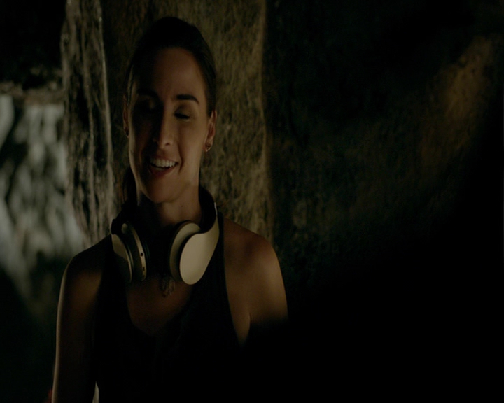 VampireDiaries-dot-nl_VampireDiaries-8x01HelloBrother0573.jpg