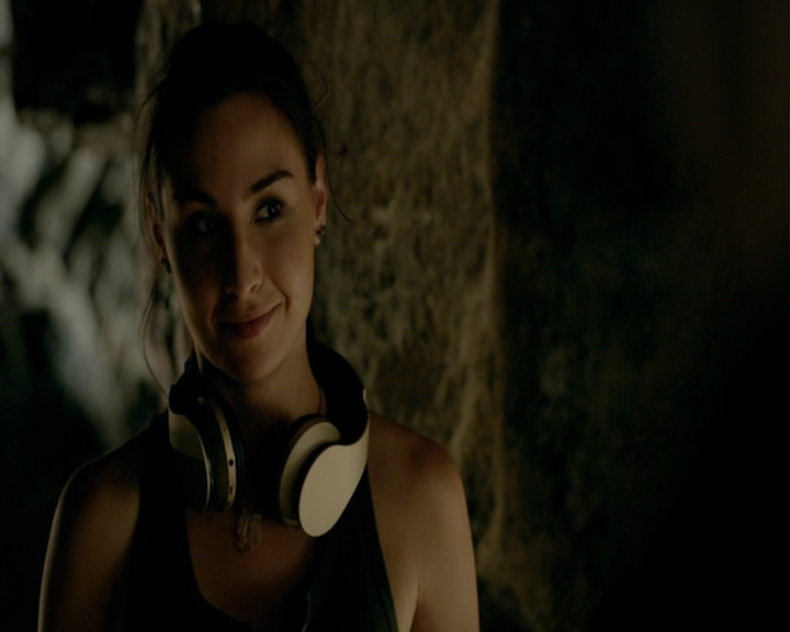 VampireDiaries-dot-nl_VampireDiaries-8x01HelloBrother0580.jpg