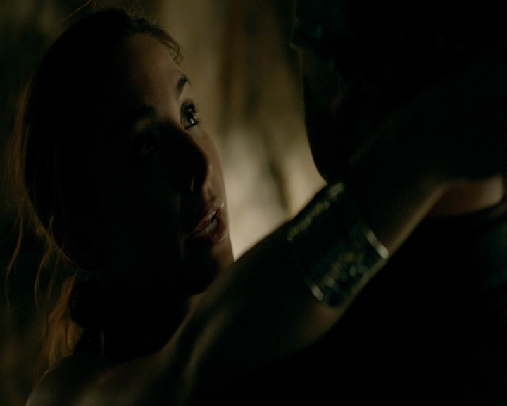 VampireDiaries-dot-nl_VampireDiaries-8x01HelloBrother0594.jpg