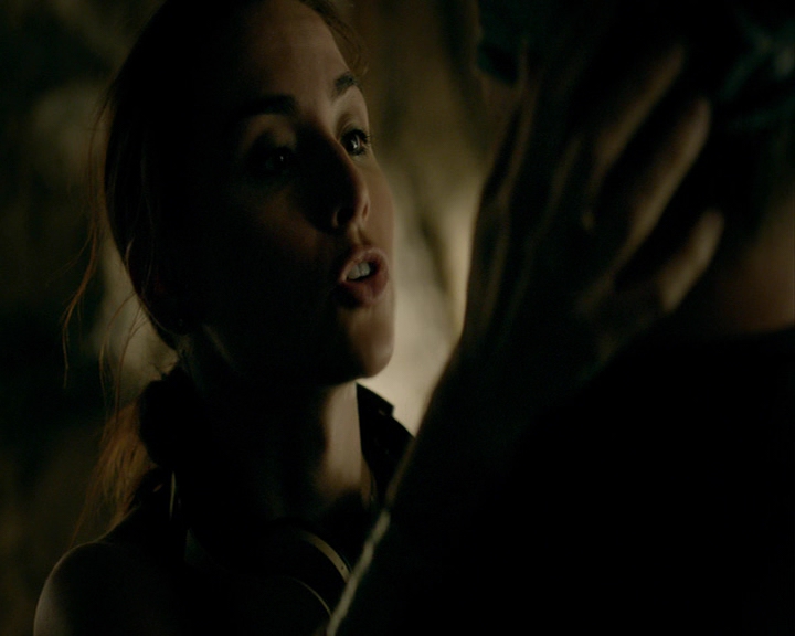 VampireDiaries-dot-nl_VampireDiaries-8x01HelloBrother0597.jpg