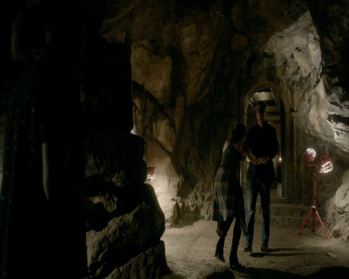 VampireDiaries-dot-nl_VampireDiaries-8x01HelloBrother0602.jpg