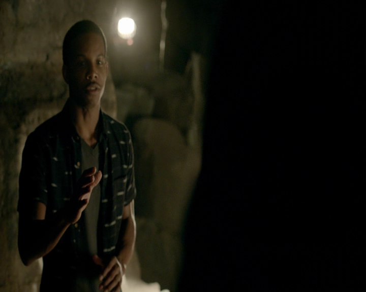 VampireDiaries-dot-nl_VampireDiaries-8x01HelloBrother0604.jpg
