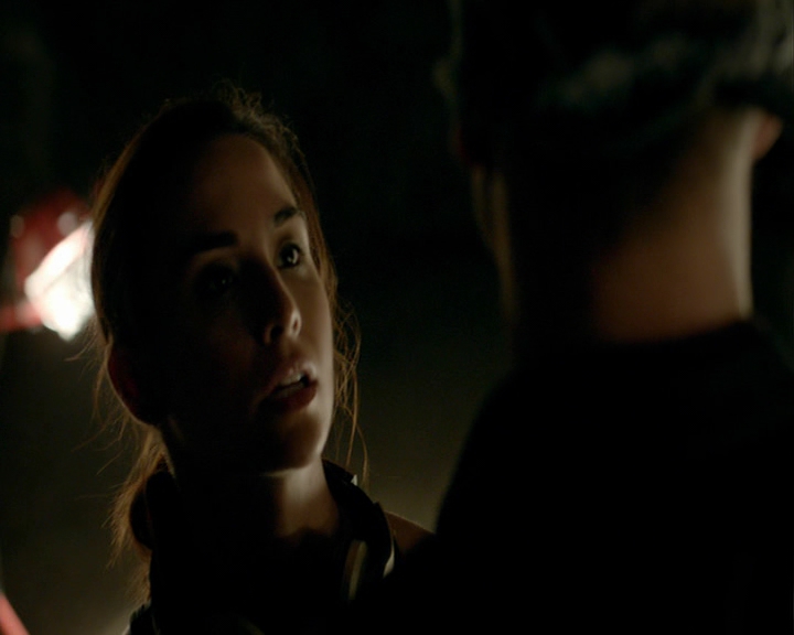 VampireDiaries-dot-nl_VampireDiaries-8x01HelloBrother0607.jpg
