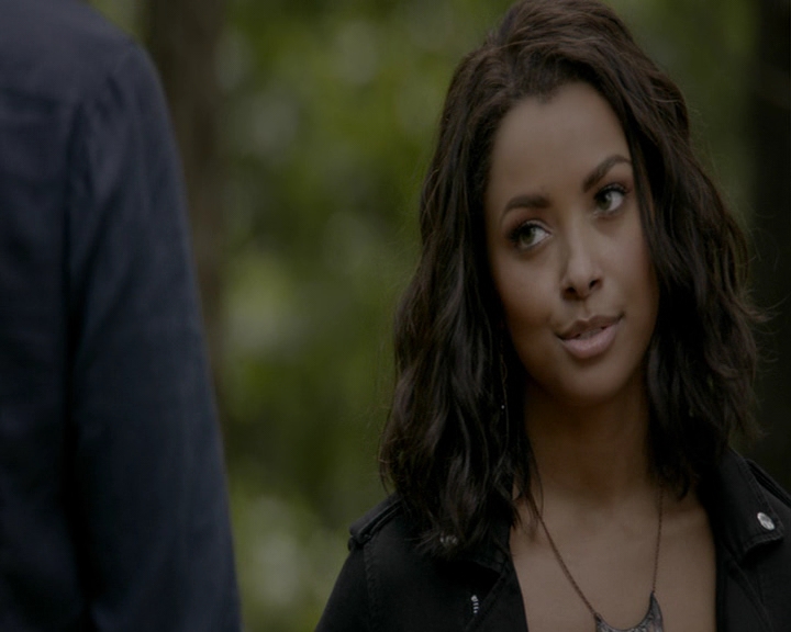 VampireDiaries-dot-nl_VampireDiaries-8x01HelloBrother0756.jpg