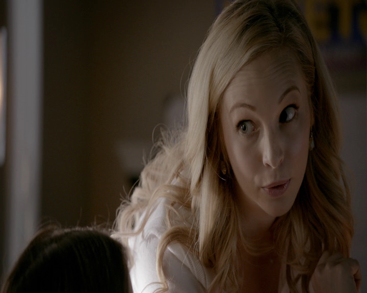VampireDiaries-dot-nl_VampireDiaries-8x01HelloBrother0898.jpg