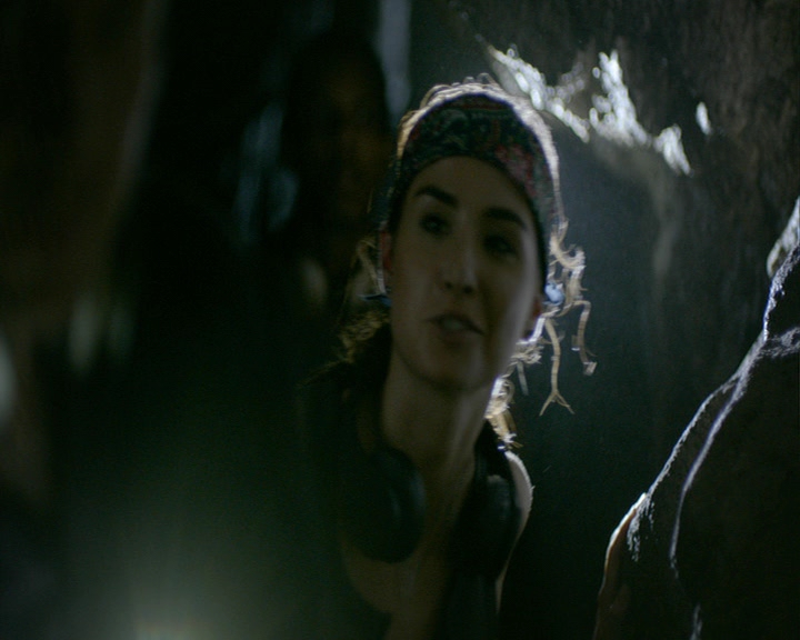 VampireDiaries-dot-nl_VampireDiaries-8x01HelloBrother0932.jpg