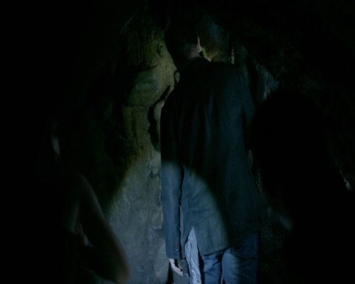 VampireDiaries-dot-nl_VampireDiaries-8x01HelloBrother0963.jpg
