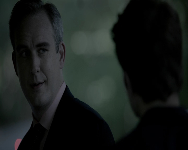 VampireDiaries-dot-nl_VampireDiaries-8x01HelloBrother1009.jpg