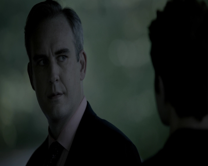 VampireDiaries-dot-nl_VampireDiaries-8x01HelloBrother1014.jpg