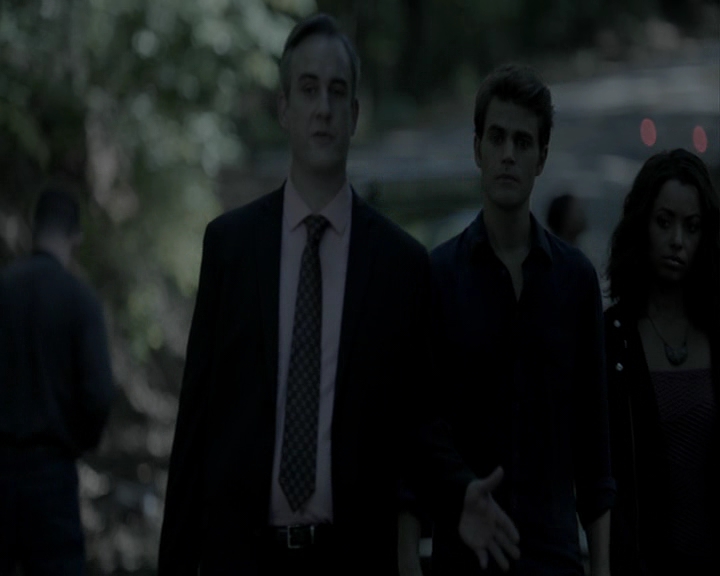 VampireDiaries-dot-nl_VampireDiaries-8x01HelloBrother1019.jpg