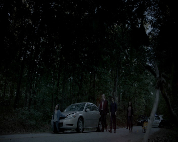 VampireDiaries-dot-nl_VampireDiaries-8x01HelloBrother1023.jpg