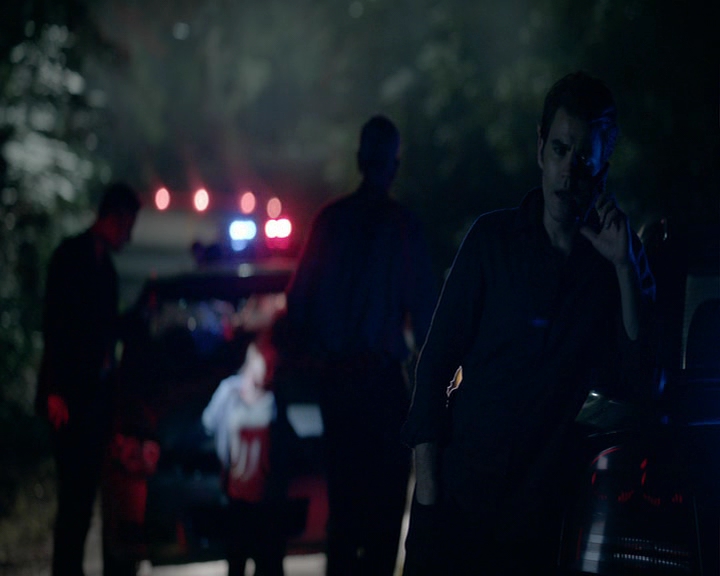 VampireDiaries-dot-nl_VampireDiaries-8x01HelloBrother1059.jpg
