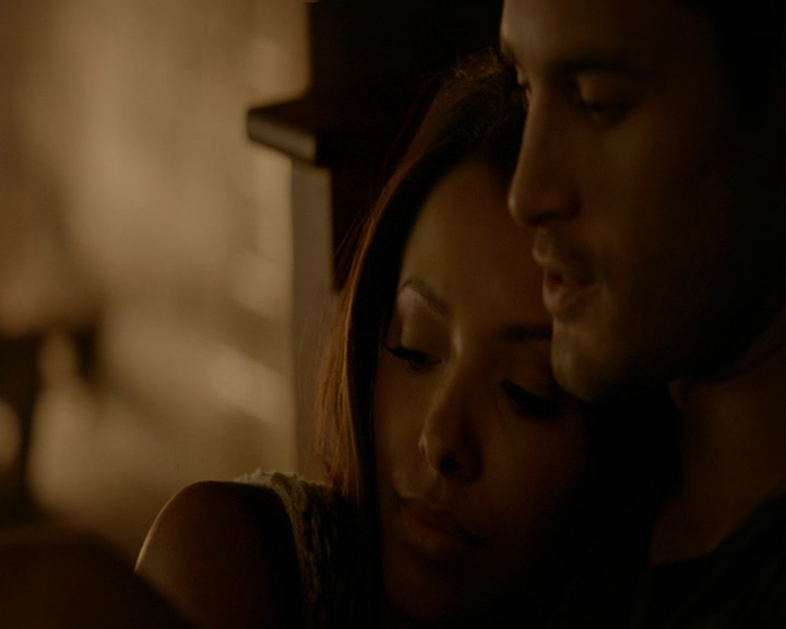 VampireDiaries-dot-nl_VampireDiaries-8x01HelloBrother1923.jpg