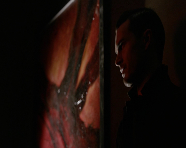 VampireDiaries-dot-nl_VampireDiaries-8x01HelloBrother1979.jpg