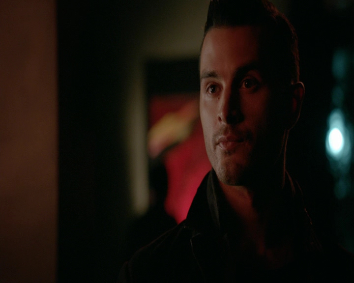 VampireDiaries-dot-nl_VampireDiaries-8x01HelloBrother2067.jpg