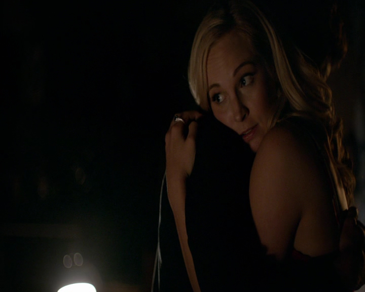 VampireDiaries-dot-nl_VampireDiaries-8x01HelloBrother2184.jpg