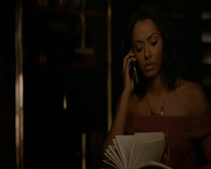 VampireDiaries-dot-nl_VampireDiaries-8x01HelloBrother2245.jpg