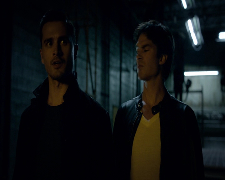 VampireDiaries-dot-nl_VampireDiaries-8x01HelloBrother2313.jpg