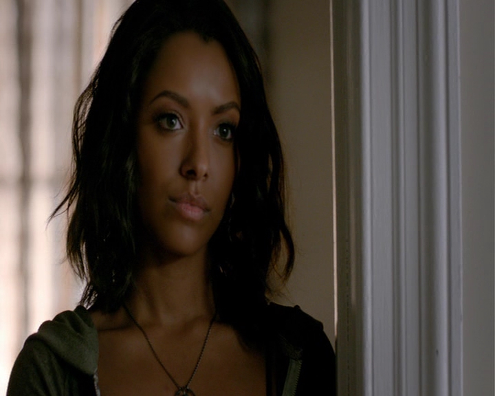 VampireDiaries-dot-nl_VampireDiaries-8x02TodayWillBeDifferent0808.jpg