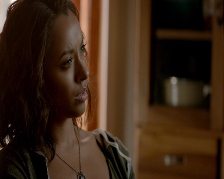 VampireDiaries-dot-nl_VampireDiaries-8x02TodayWillBeDifferent0954.jpg