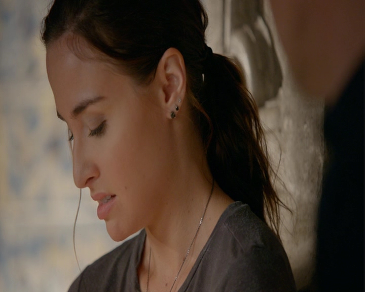 VampireDiaries-dot-nl_VampireDiaries-8x02TodayWillBeDifferent1324.jpg