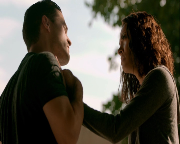 VampireDiaries-dot-nl_VampireDiaries-8x02TodayWillBeDifferent1416.jpg