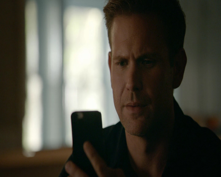 VampireDiaries-dot-nl_VampireDiaries-8x02TodayWillBeDifferent1980.jpg
