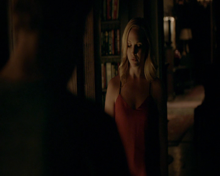 VampireDiaries-dot-nl_VampireDiaries-8x02TodayWillBeDifferent2106.jpg